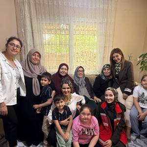 Millî Aile Haftasında Dört Kuşağın Bir Arada Yaşadığı Şehit Ailesi Ziyaret Edildi - fotoğraf 1