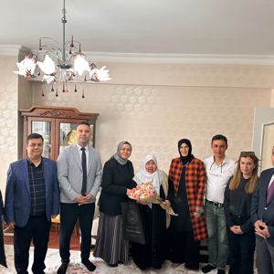 Şehitlerimizin Kıymetli Emanetleri Olan Annelerimizi Ziyaret Ettik - fotoğraf 2