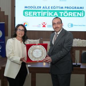 Modüler Aile Eğitim Programı Kursiyerlerine Belgeleri Takdim Edildi - fotoğraf 3