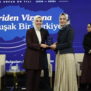 Bakanımız Göktaş, "Veriden Vizyona Üç Kuşak Türkiye" araştırmasına ilişkin düzenlenen programda konuştu - fotoğraf 8
