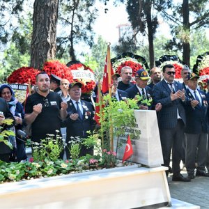 Kahraman Polis Memurlarımızı Son Yolculuklarına Uğurladık - fotoğraf 8