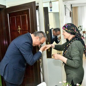 Şehit Ailesi ve Gazi Yakınlarına Bayram Ziyareti - fotoğraf 3