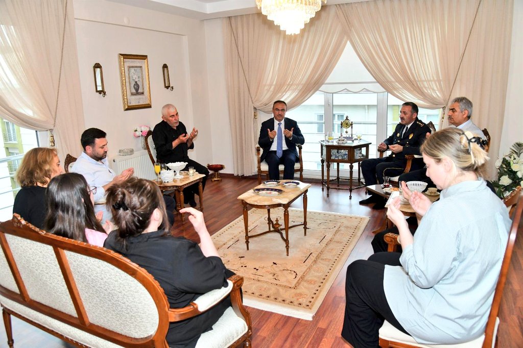 Şehit Ailesi ve Gazi Yakınlarına Bayram Ziyareti