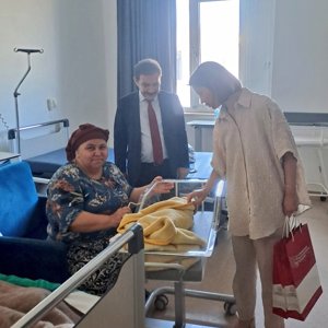 Milli Aile Haftası ve Nüfus 10 Yılı Kapsamında Yeni Doğan Bebekler Ziyaret Edildi - fotoğraf 1