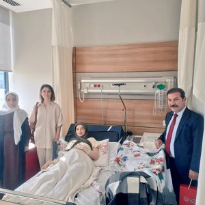 Milli Aile Haftası ve Nüfus 10 Yılı Kapsamında Yeni Doğan Bebekler Ziyaret Edildi - fotoğraf 2