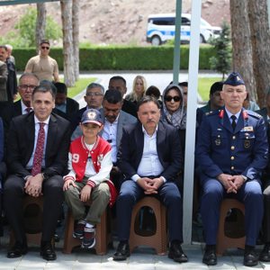  Polis Şehitliği Ziyareti - fotoğraf 1