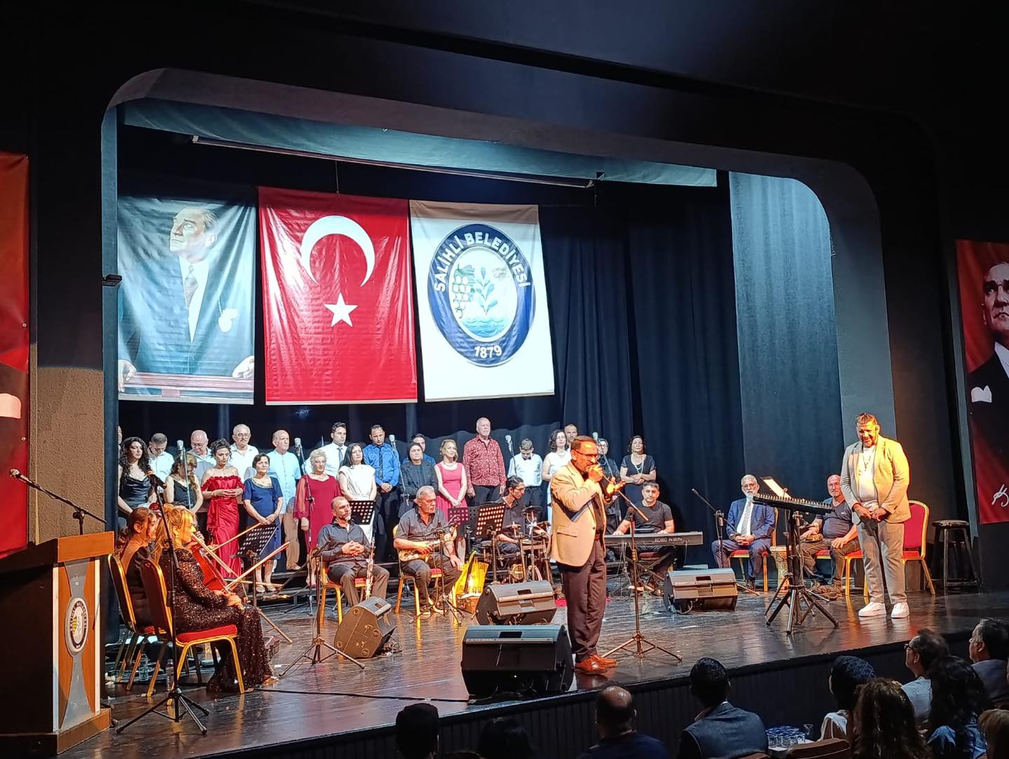 Salihli’de Koruyucu Aile ve Kadına Yönelik Şiddetle Mücadele Konularında Farkındalık Çalışması Gerçekleştirildi