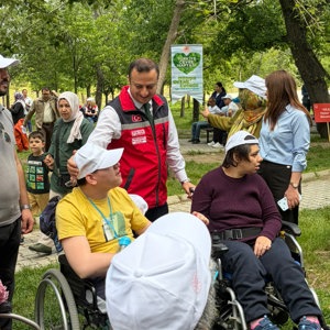 Çevre Günü Programı kapsamında Gökçay Tabiat Parkı’nda düzenlenen çöp toplama etkinliğinde bir araya geldik. - fotoğraf 2