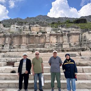 İl Müdürlüğümüze bağlı Hilmi-Hafize Evin Huzurevi sakinlerimiz için sosyal ve kültürel etkinlikler kapsamında Ağlasun’da bulunan Sagalassos Antik Kenti’ne gezi programı düzenlendi. - fotoğraf 2