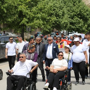 Farkındalık için yürüdük, sesimizi duyurmak için yan yana geldik. - fotoğraf 8