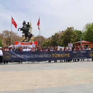 Farkındalık için yürüdük, sesimizi duyurmak için yan yana geldik. - fotoğraf 11
