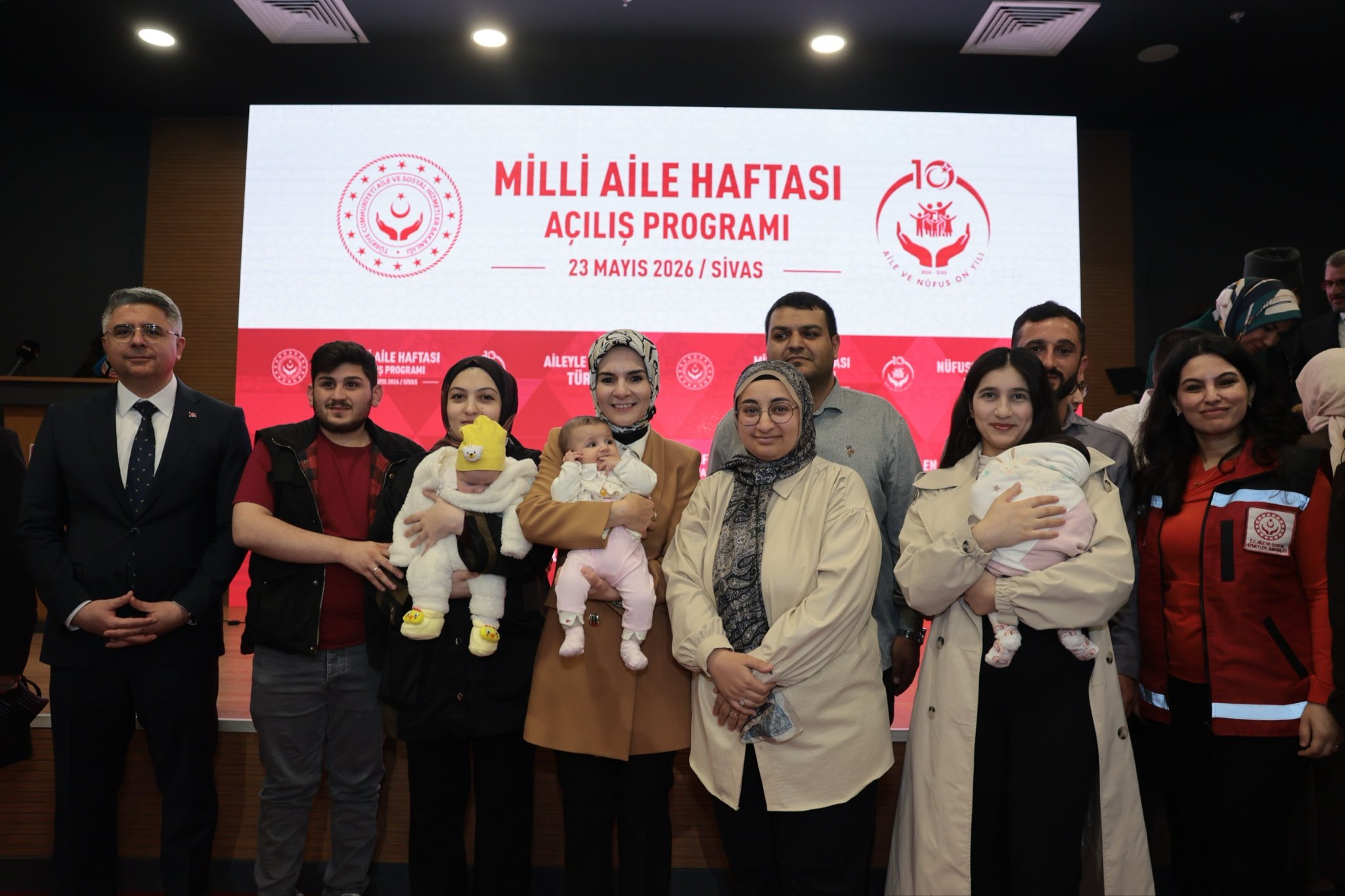 İnsanla Başlayan, Aileyle Köklenen, Nesillerle Büyüyen, Nüfusla Güçlenen, İstikbale Yükselen Türkiye! 