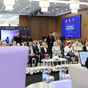 Bakanımız Sayın Mahinur Özdemir Göktaş, Enstitümüz tarafından gerçekleştirilen Veriden Vizyona Üç Kuşak Bir Türkiye: Araştırma Bulguları Paylaşım Programı'nda konuştu - fotoğraf 4