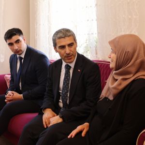 Şehidimiz Onur Çapan’ın Kıymetli Annesi Döndü Çapan’a Hane Ziyareti Yapıldı - fotoğraf 1
