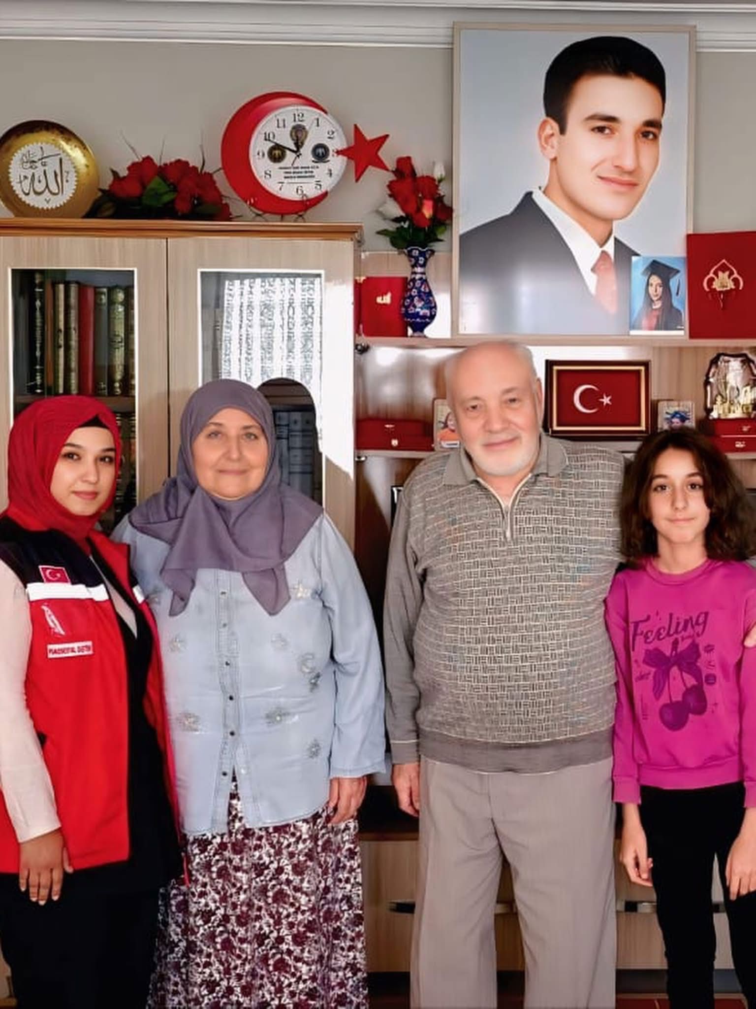 Şehit Annelerimize Ahde Vefa - fotoğraf 1