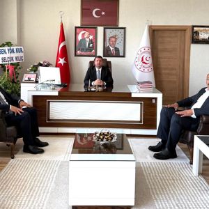 KEMALİYE BELEDİYE BAŞKANI SAYIN ERDEM ATMACA VE ENERYA ERZİNCAN GAZ DAĞITIM A.Ş. İL MÜDÜRÜ SAYIN SERDAR KARACA’DAN İL MÜDÜRÜMÜZ SAYIN SERDAR DEMİRCİ’YE HAYIRLI OLSUN ZİYARETİ - fotoğraf 1