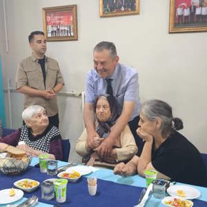 Aile ve Nüfus On Yılı Kapsamında Kırklareli Huzurevi’nde Kuşaklar Buluşması Gerçekleştirildi - fotoğraf 9