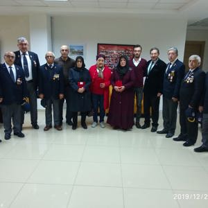 Kıbrıs Gazilerimize İl Müdürümüz Tarafından Milli Mücadele Madalyası Takdim Edildi. - fotoğraf 1