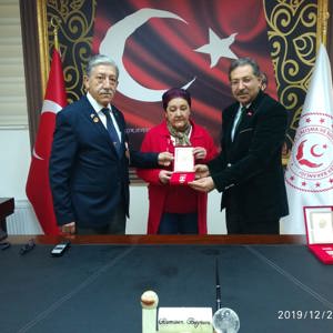 Kıbrıs Gazilerimize İl Müdürümüz Tarafından Milli Mücadele Madalyası Takdim Edildi. - fotoğraf 2