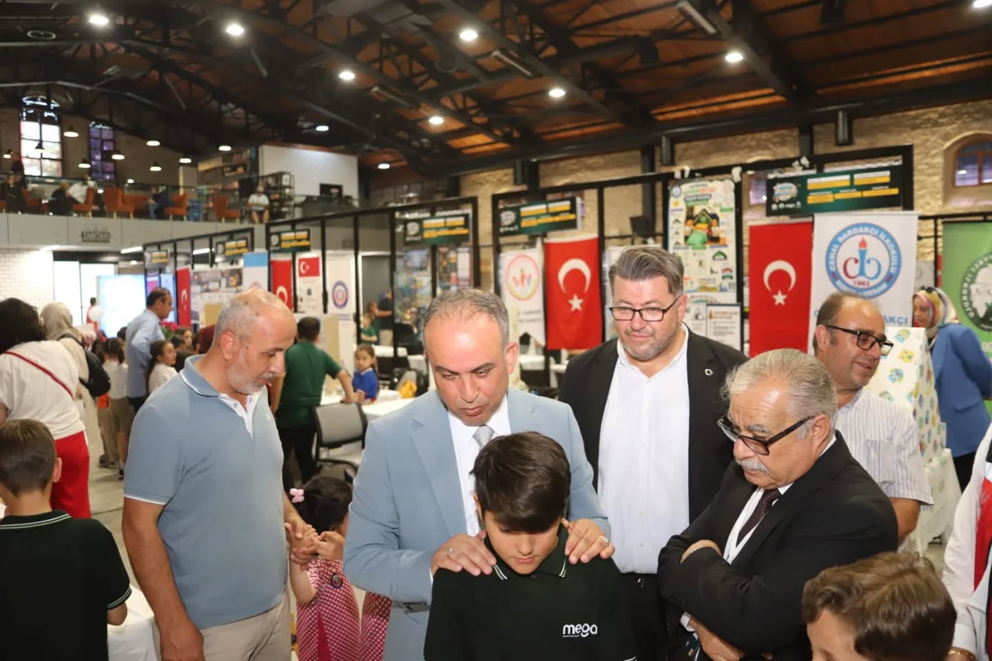 ​İl Müdürümüz Sayın Arif Topal Meram Belediyesi Öncülüğünde Düzenlenen Mega Bilim Festivali Alanını Ziyaret Etti