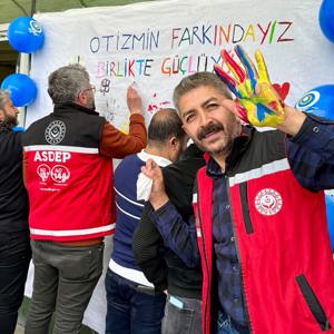 Yüksekova’da Renklerin Buluşması: Otizm İçin Anlamlı Etkinlik - fotoğraf 3