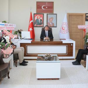 KOVANCILAR SOSYAL HİZMET MERKEZİ MÜDÜRÜMÜZ VE KIYMETLİ ÇALIŞMA ARKADAŞIMIZDAN İL MÜDÜRÜMÜZ SAYIN SERDAR DEMİRCİ’YE ZİYARET - fotoğraf 1