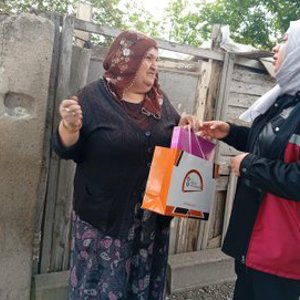 Sorgun Sosyal Hizmet Merkezi Müdürlüğümüzce, şehit ve gazi ailelerimiz ziyaret edildi. - fotoğraf 2