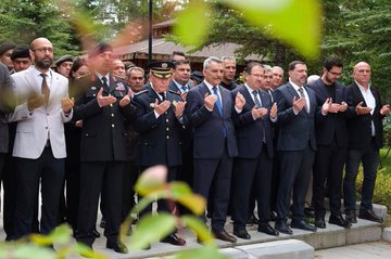 Aziz Şehitlerimiz Dualarla Yâd Edildi.