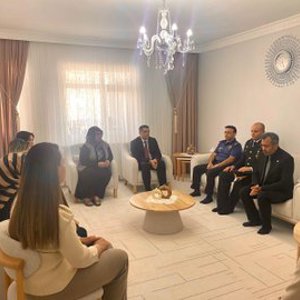 Akdağmadeni’nde Şehit ve Gazi Ailelerine Bayram Ziyareti - fotoğraf 1