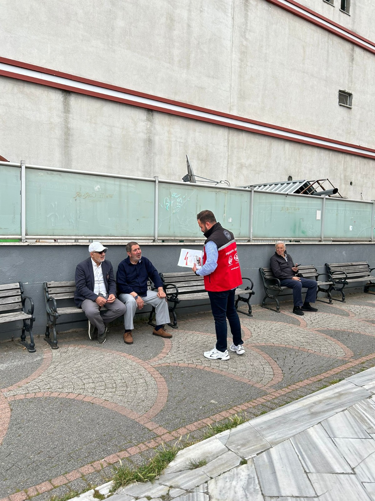 Mobil Hiizmet Noktalarımız Aracılığıyla İstanbul’un Dört Bir Yanında Hizmet Sunuyoruz