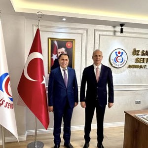 İl Müdürümüz İlkay Türkoğlu, Öz Sağlık-İş Sendikası Aydın Şube Başkanı Bülent Aksoy’u Ziyaret - fotoğraf 1