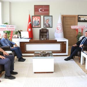 DEVLET MALZEME OFİSİ BÖLGE MÜDÜRÜ SAYIN NEJDET UCA İL MÜDÜRÜMÜZ SAYIN SERDAR DEMİRCİ'YE HAYIRLI OLSUN ZİYARETİNDE BULUNDU - fotoğraf 1