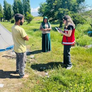  İlimizde Bulunan Mevsimlik Tarım İşçilerine Yönelik, Personelimiz Tarafından Talep Odaklı Değil Arz Odaklı Hizmet Anlayışıyla Vatandaşlarımız Bulundukları Alanda Ziyaret Ettik - fotoğraf 2