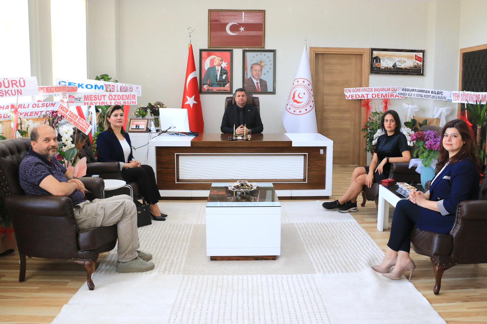 FIRAT ÜNİVERSİTESİ KADIN VE AİLE ÇALIŞMALARI UYGULAMA VE ARAŞTIRMA MERKEZİ (FÜKÇAM) MÜDÜRÜ PROF. DR. BAHAR DEMİREL VE YÖNETİM KURULU ÜYELERİNDEN İL MÜDÜRÜMÜZ SAYIN SERDAR DEMİRCİ’YE HAYIRLI OLSUN ZİYARETİ