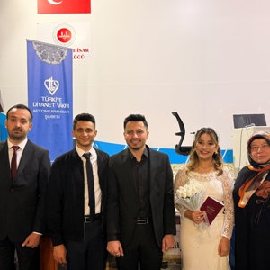 Şube Müdürümüz Kaan Kaymakçı ve Sosyal Çalışmacı Kürşad Bahçe, Gültekin Çifti'nin Mutluluğuna Ortak Oldular - fotoğraf 1