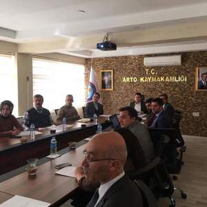İlçe Kaymakamlarımızın katılımlarıyla Kadına Yönelik Şiddetle Mücadele Ulusal Eylem Planı Kurumlar arası İşbirliği Koordinasyon toplantıları gerçekleştirildi - fotoğraf 2