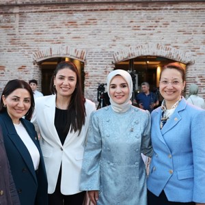 Bakanımız Göktaş, "Geleceğe İlham Veren Kadınlar-Küresel İşbirliği Akşam Yemeği" programına katıldı - fotoğraf 2