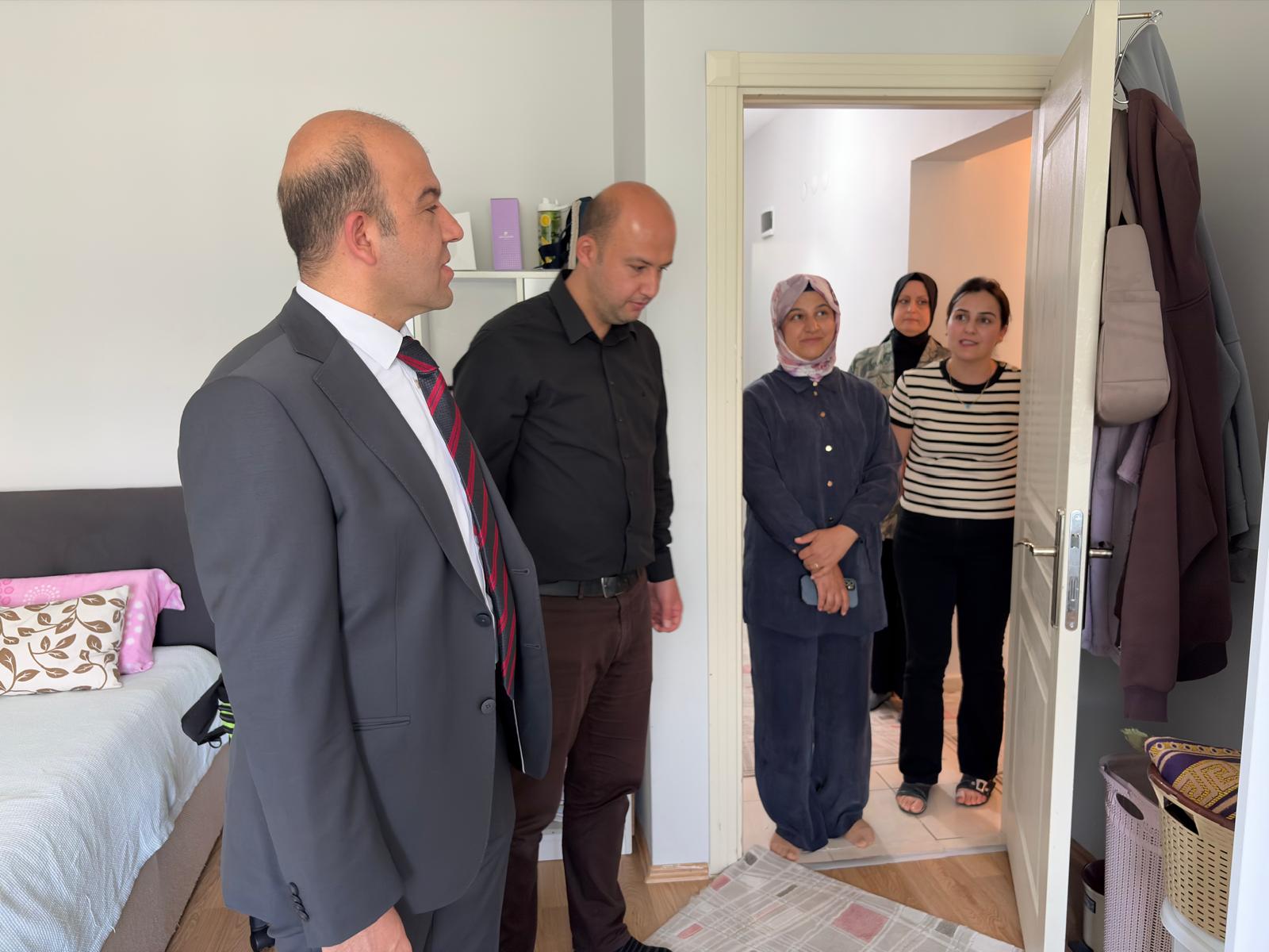 Erzincan Aile Ve Sosyal Hizmetler İl Müdürlüğü Görevine Başlayan İl Müdürümüz Sayın Abdulhalim Ünalan, Göreve Başlamasının Ardından Çocuk Evleri Koordinasyon Merkezimizi Ziyaret Etti.