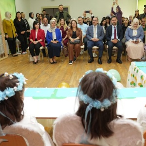 Kreş ve Gündüz Bakımevi’nde Kur’an-ı Kerim Taç Giyme Töreni Düzenlendi - fotoğraf 1