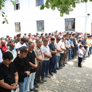 Kıbrıs Gazimiz Erol Şimşir Son Yolculuğuna Uğurlandı. - fotoğraf 4