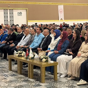 Eğitimci-Yazar Zekeriya Efiloğlu, “Dijital Çağda Aile Olmak” Konulu Konferansta Katılımcılarla Buluştu - fotoğraf 2