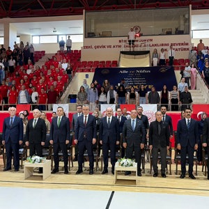 Süleyman Demirel Üniversitesi ev sahipliğinde düzenlenen 6. Ulusal Tazelenme Olimpiyatlarına Bakan Yardımcımız Adil Çalışkan, Engelli ve Yaşlı Hizmetleri Genel Müdür Yardımcısı İsa Tekpınar, Yaşlı Politikaları Daire Başkanı Doç. Dr. Fatih Elibol, Yaşlı Bakım Hizmetleri Daire Başkanı Yakup Gümüş ve İl Müdürümüz Selim Köse katılım sağladı. - fotoğraf 4