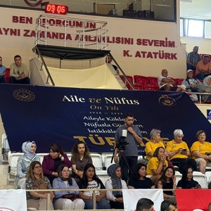 Süleyman Demirel Üniversitesi ev sahipliğinde düzenlenen 6. Ulusal Tazelenme Olimpiyatlarına Bakan Yardımcımız Adil Çalışkan, Engelli ve Yaşlı Hizmetleri Genel Müdür Yardımcısı İsa Tekpınar, Yaşlı Politikaları Daire Başkanı Doç. Dr. Fatih Elibol, Yaşlı Bakım Hizmetleri Daire Başkanı Yakup Gümüş ve İl Müdürümüz Selim Köse katılım sağladı. - fotoğraf 3