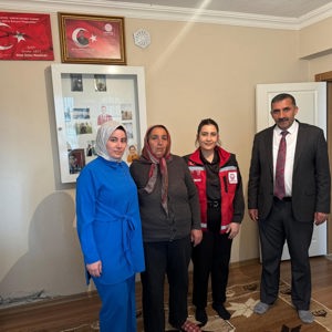 Şehit ve Gazi Ailelerine Kurban Bayramı Ziyareti Gerçekleştirildi - fotoğraf 1