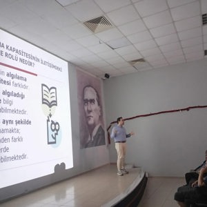 Aile Eğitim Programı Kapsamında Etkili İletişim ve Dijital Okuryazarlık Eğitimleri Gerçekleştirildi - fotoğraf 2