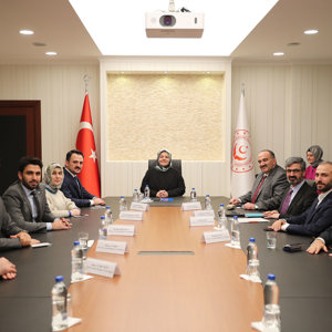 Bakan Selçuk, Türkiye Gençlik Vakfı Başkanı Enes Eminoğlu ve Yönetim Kurulu Üyelerini Kabul Etti - fotoğraf 3