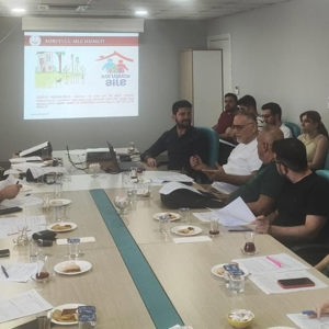 Aile Hekimlerine Bakanlık Hizmetleri ve Koruyucu Aile Modeli Tanıtıldı - fotoğraf 1