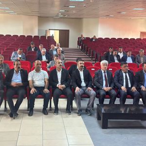 ERCİŞ İLÇEMİZDE GÖREV YAPAN MUHTARLARA SOSYAL HİZMETLER ALANINDA BİLGİLENDİRME TOPLANTISI GERÇEKLEŞTİRİLDİ - fotoğraf 3