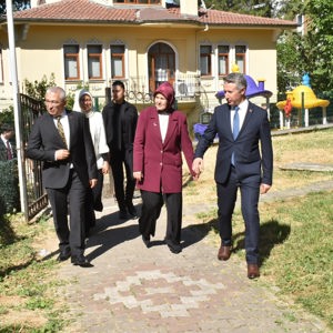 Çocuklarımızın Üstün Yararı İçin Hizmet Süreçleri Yerinde Değerlendirildi - fotoğraf 1
