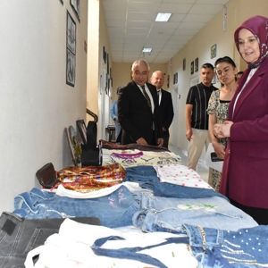 Bakan Yardımcımız Sayın Leman Yenigün’den Bursa İlk Kabul Çocuk Evleri Sitesine Ziyaret - fotoğraf 6